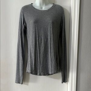 Lululemon women’s long sleeve shirt